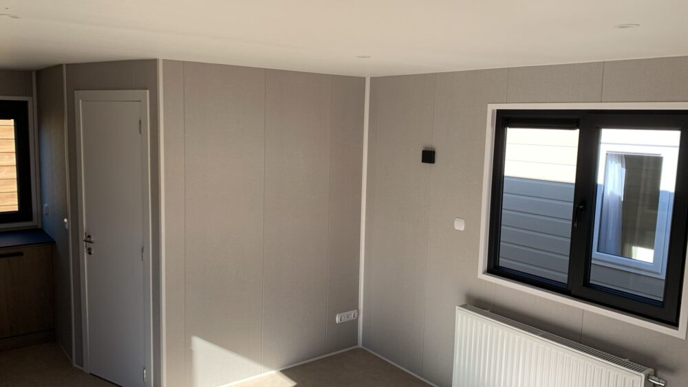 Renesse 950-2 – Casa Mobile Compatta e Funzionale per Uso Abitativo
