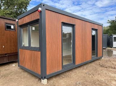 Container Ufficio Standard 6x2,43m – robusto e isolato