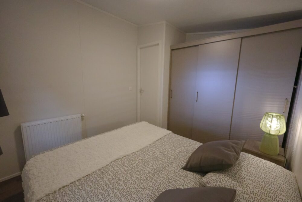Limited CL Lessenaar 1100-3 – Casa Mobile Moderna con Design Lineare e Spazioso