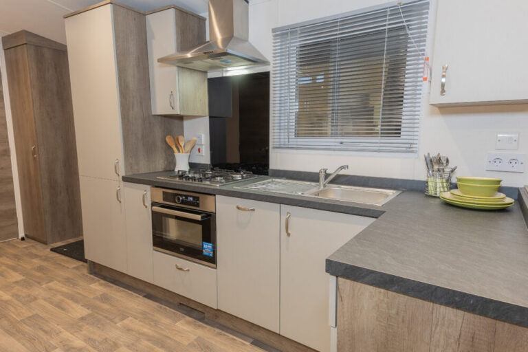 Casa Mobile Nebraska 950-2 – Chalet Prefabbricato Compatto Ideale per le Vacanze