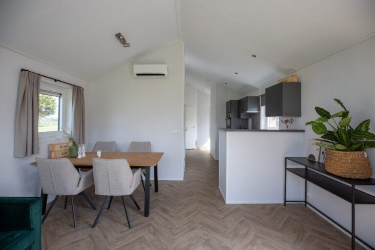 Casa mobile Biesbosch 1250-2 – Chalet prefabbricato con terreno incluso, una soluzione completa