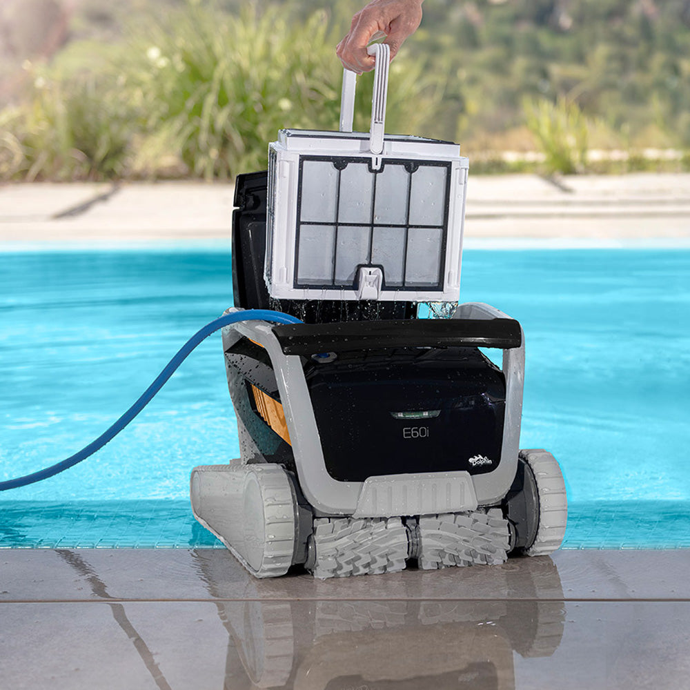 Robot da piscina Dolphin E60i – Pulizia automatica della piscina