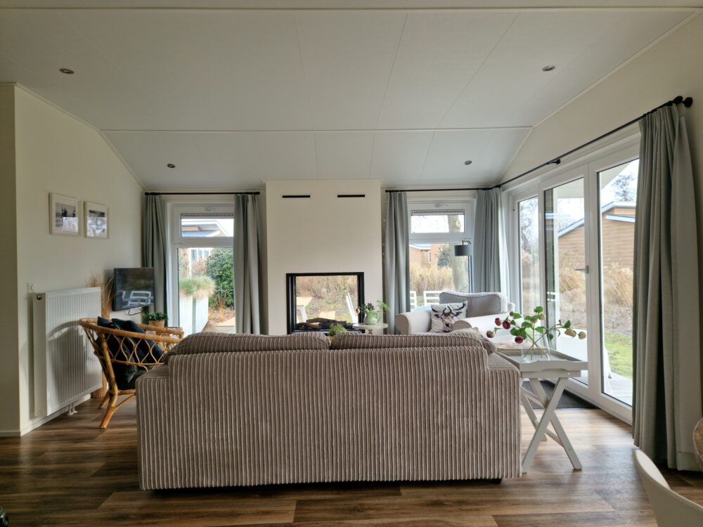 Chalet Verklikkerduin 70m² – Casa Mobile con Ampio Spazio Abitativo su Terreno Privato