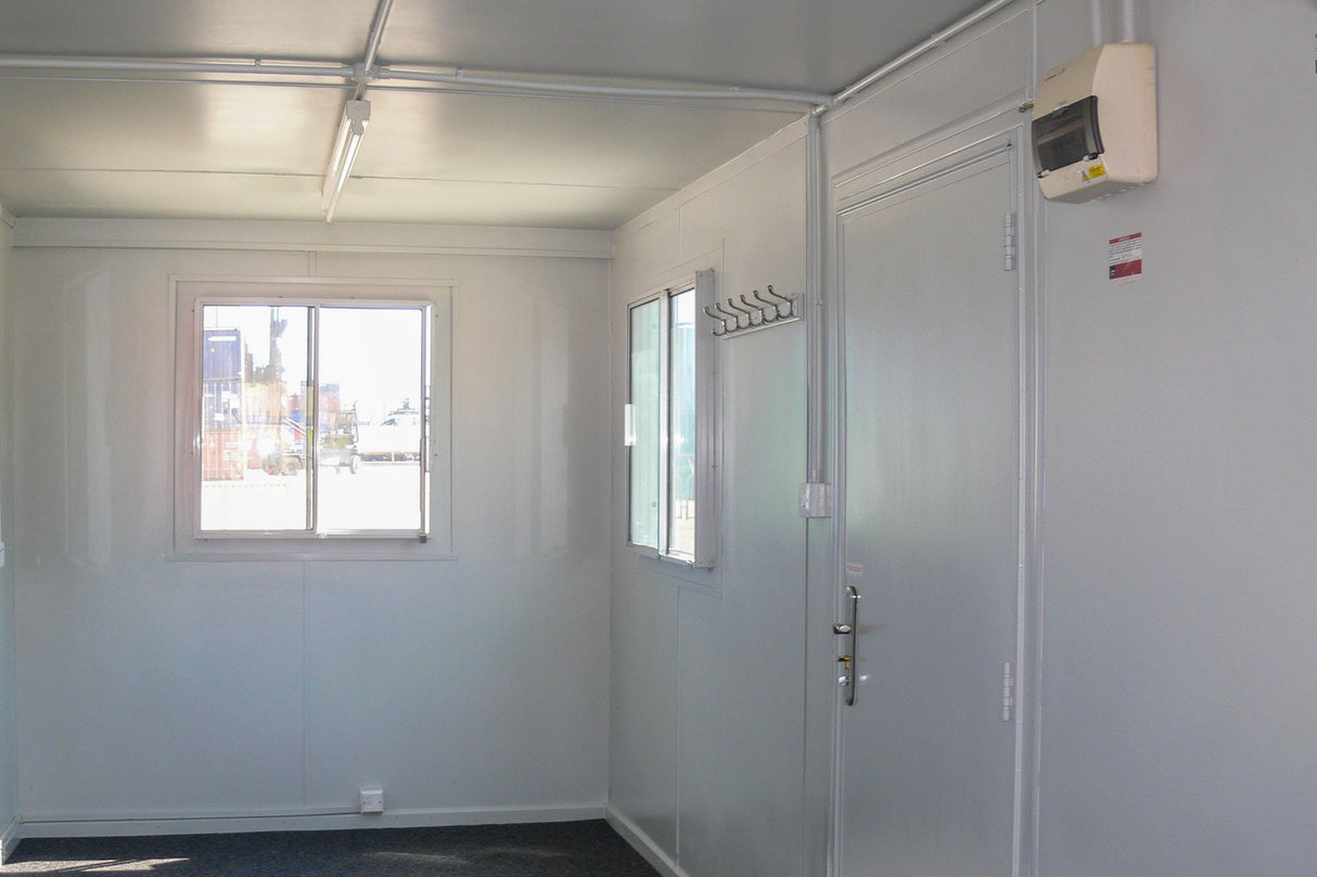 Container Ufficio 20 piedi con Cucina e Bagno – modulare e pronto all'uso