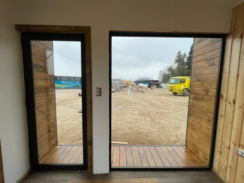 Modulo prefabbricato DALI 8x3 m – Versatile struttura modulare abitativa o ufficio